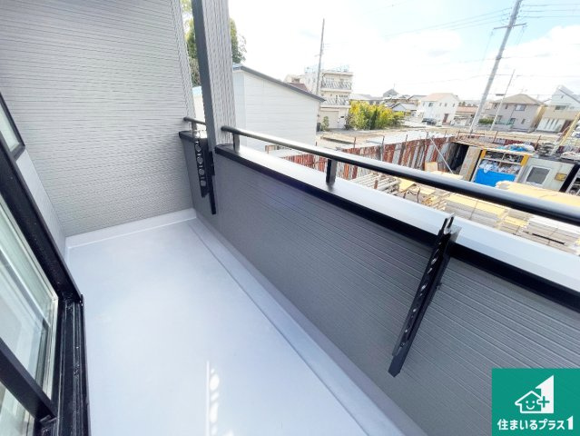 伊丹市中野北　新築一戸建てのバルコニー|日当たりのよいバルコニー！お部屋が開放的に！