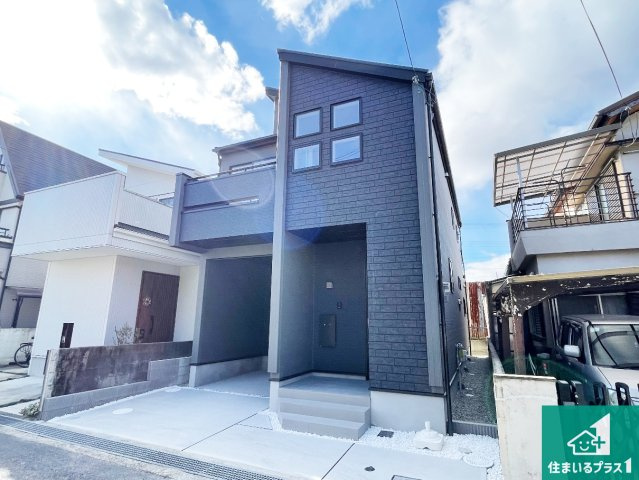 伊丹市中野北　新築一戸建ての外観|安心の10年保証！外観を美しく保ち、雨水で汚れを落とします！気になることがありましたら、お気軽にお問い合わせください！