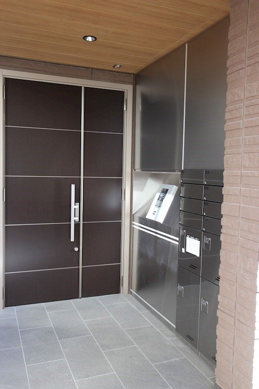 ナンバーアンフィニのエントランス