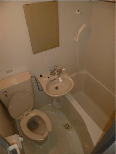 スパシエルクス目黒の洗面所