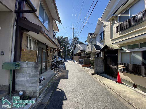 平野鳥居前町 建築条件無 1号地の前面道路含む現地写真