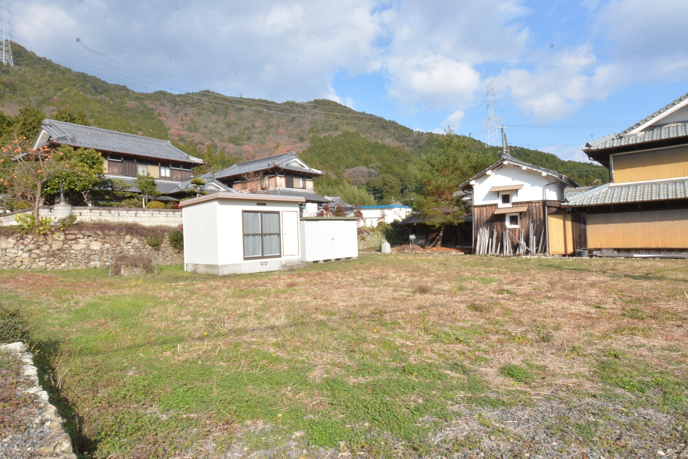 丹波市氷上町小野の売地の外観