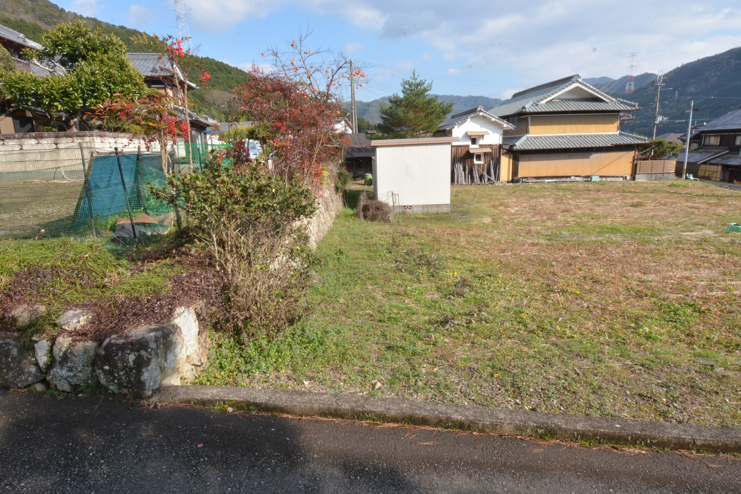 丹波市氷上町小野の売地の外観