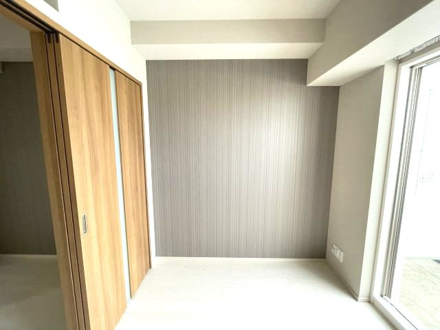 スプランディッド新大阪EASTの洋室