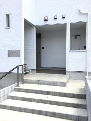 レグルスのエントランス