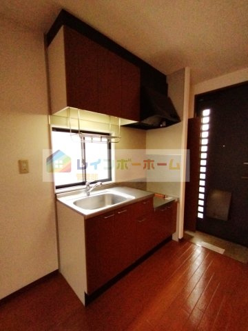 ディアス若葉のキッチン|201号室の画像となります。