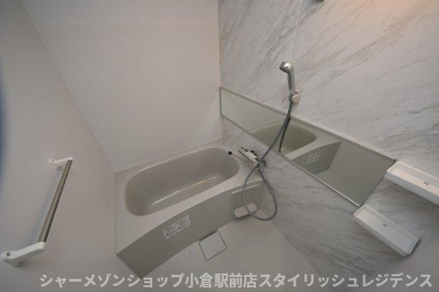 グランソレイユ篠崎の浴室