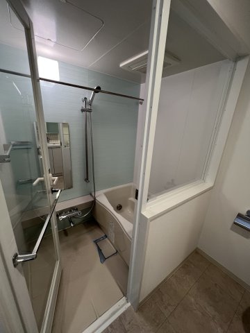 お風呂も明るいテイストです！