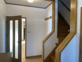 網走市駒場南２丁目４５番２０戸建の玄関