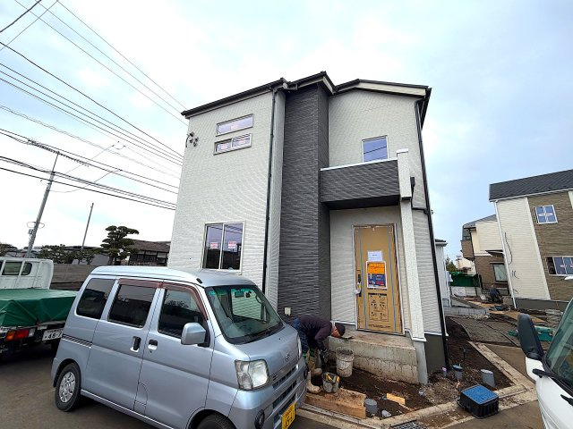 ＜全８棟＞開発分譲地／全棟長期優良住宅／瀬谷区北新の外観|他の棟の建設状況(1号棟)