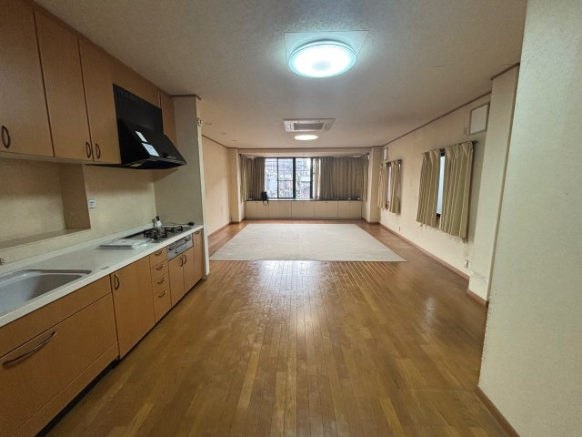 西七条市部町住居付き事務所の内装