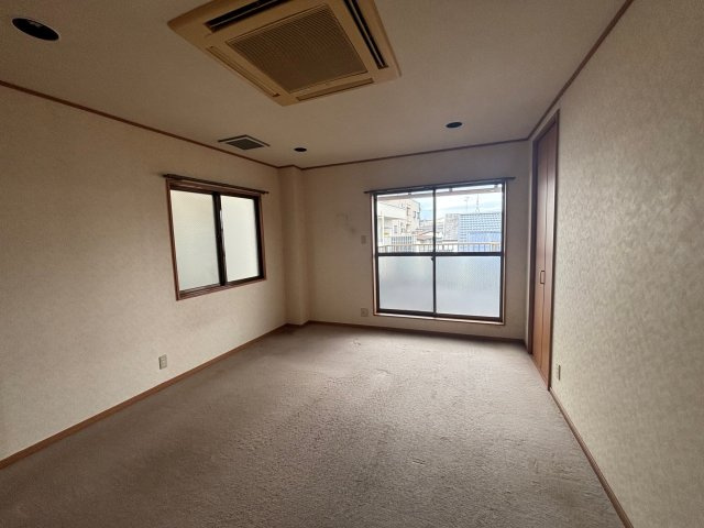 西七条市部町住居付き事務所の内装