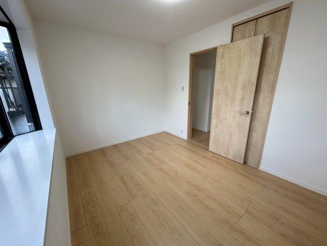 久我御旅町の洋室