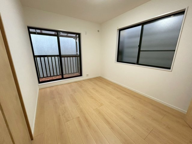 久我御旅町の洋室