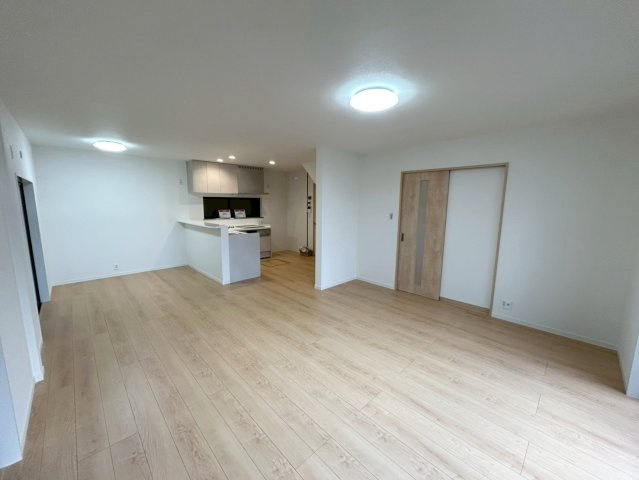 久我御旅町の居間・リビング