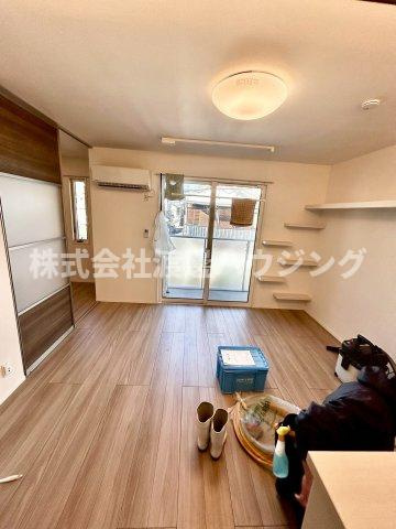 プレリエ小曽根の居間・リビング