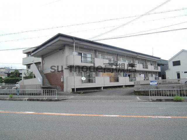 川上サニーハイツの外観