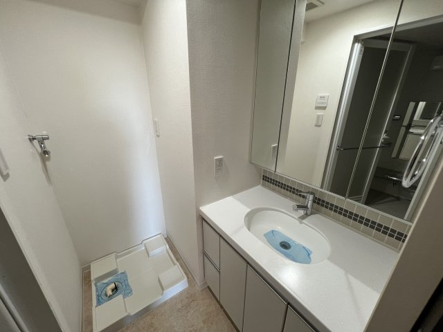 洗面台が広いので物を置きやすいです。