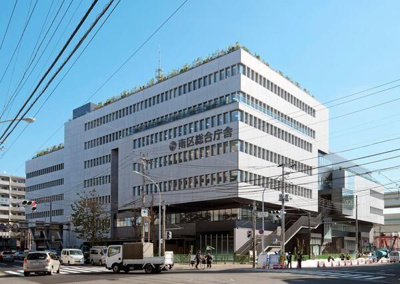  | 横浜市南区役所まで1,403m 