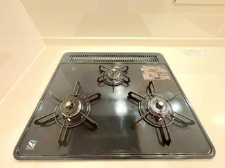  | ３口ガスコンロです。 