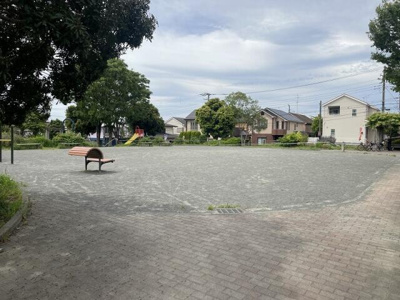  | 稲荷前第一公園まで17m 