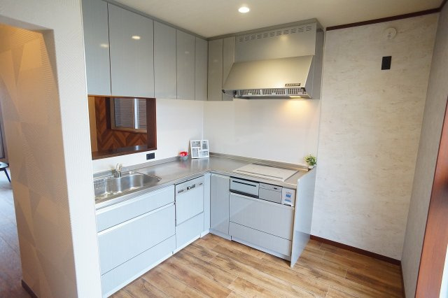 【キッチン】 | 東大阪市花園西町1丁目 | L字型、食洗機付きのシステムキッチンです☆