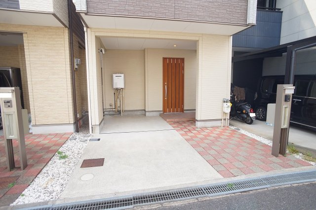 【駐車場】 | 東大阪市花園西町1丁目 | 敷地間口ゆったり4.8ｍ♪