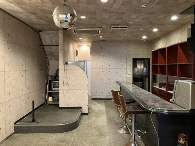 妻田北3丁目店舗