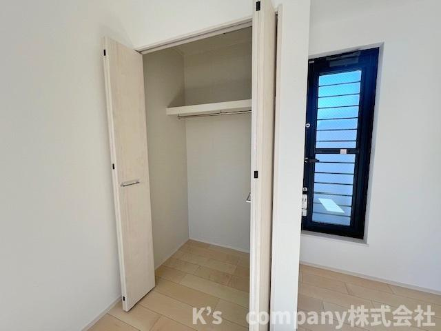 藤沢市辻堂元町2丁目　新築戸建　A号棟の収納|洋室の収納スペース◇