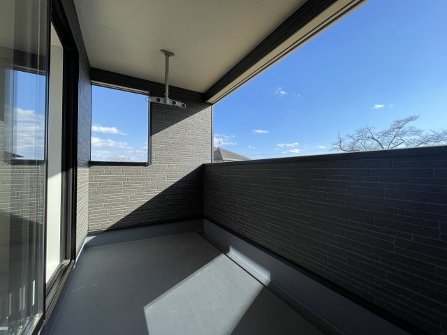新築戸建・新築建売　矢吹町八幡町第24　善郷小・矢吹中のバルコニー|陽当たり良好なインナーバルコニー◎急な天候不良にも安心！