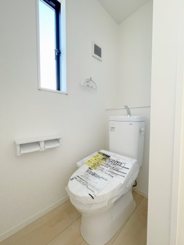 新築戸建・新築建売　矢吹町八幡町第24　善郷小・矢吹中のトイレ|2階にもトイレがあるので夜間のトイレに1階に降りなくても済むので便利です！