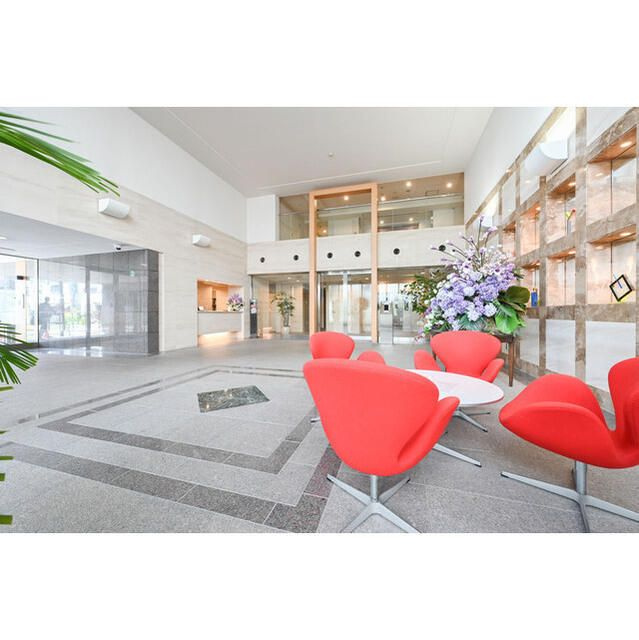 レジデンスシャルマン月島のエントランス