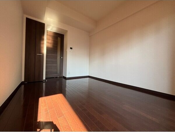 ライジングコート名古屋駅前東の居間・リビング