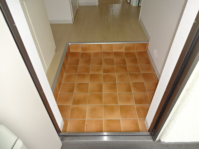 シャトー御立の玄関