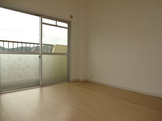 シャトー御立の内装