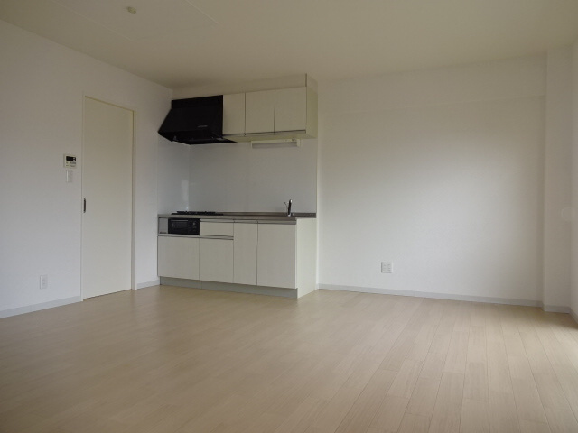 シャトー御立の居間・リビング