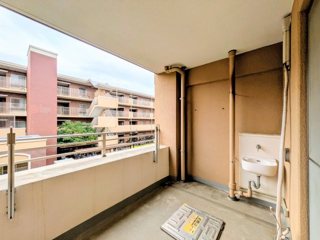 【バルコニー】
