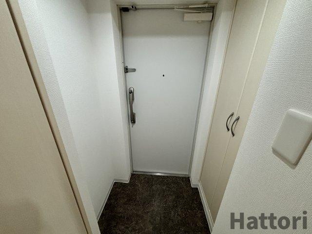 ルクレ新大阪レジデンスの玄関