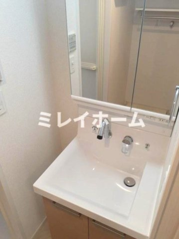 ウエストシックスの洗面所