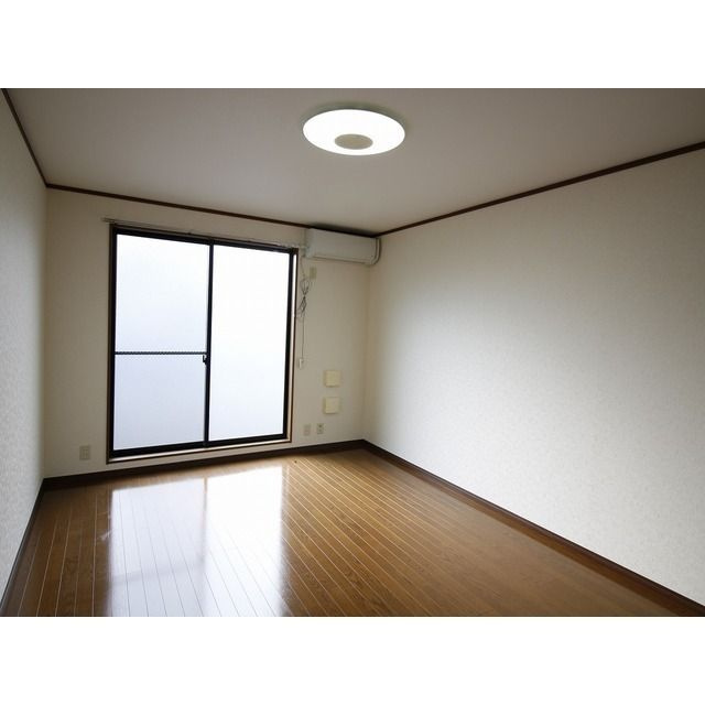 アムール AKの居間・リビング