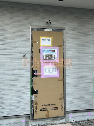 ヴィタ　フェリーチェの玄関