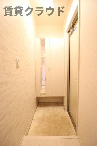 M.A.D　IIの玄関|収納力の高いシューズボックスに自動センサーで明りが付きます！