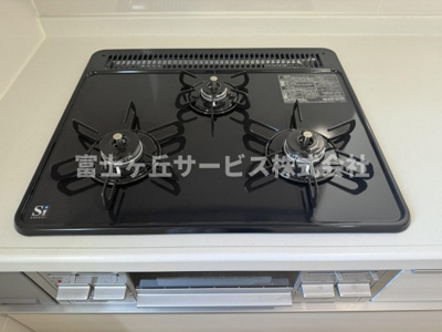 【その他】 | 静岡市清水区押切 7期 新築一戸建て | 3口コンロがあります