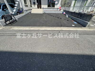 【駐車場】 | 静岡市清水区押切 7期 新築一戸建て | 車種により2台駐車可能です