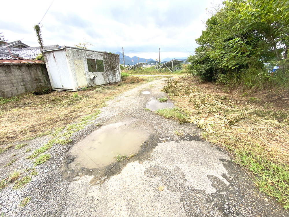 丹波市氷上町石生の売地の外観