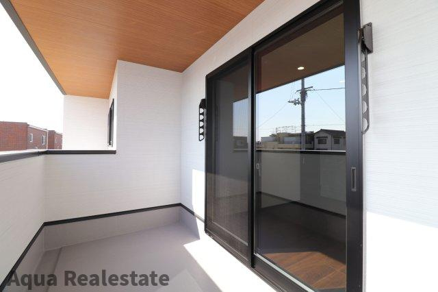 高松市多肥上町の中古一戸建のバルコニー|バルコニーがあります