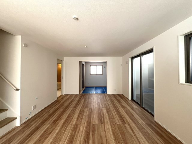 永田山王台の王に俺はなる！！【永田山王台 新築戸建】の居間・リビング|おしゃれな居間です