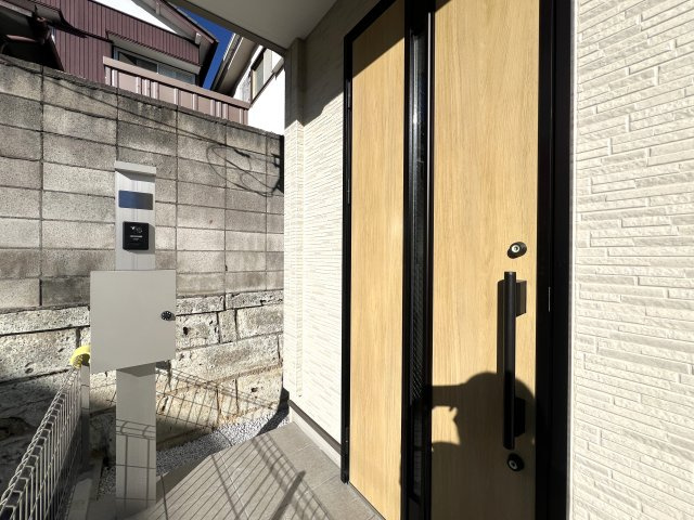 永田山王台の王に俺はなる！！【永田山王台 新築戸建】の玄関|ゆったりとした玄関です