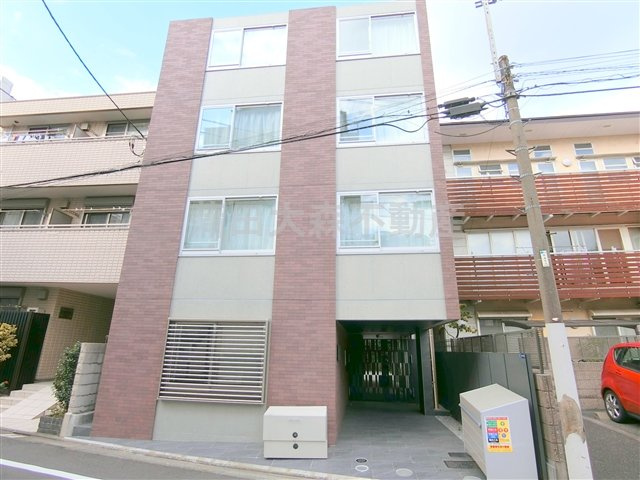 Ludens大鳥居の外観