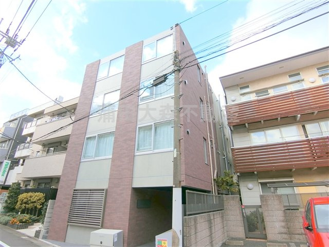 Ludens大鳥居の外観